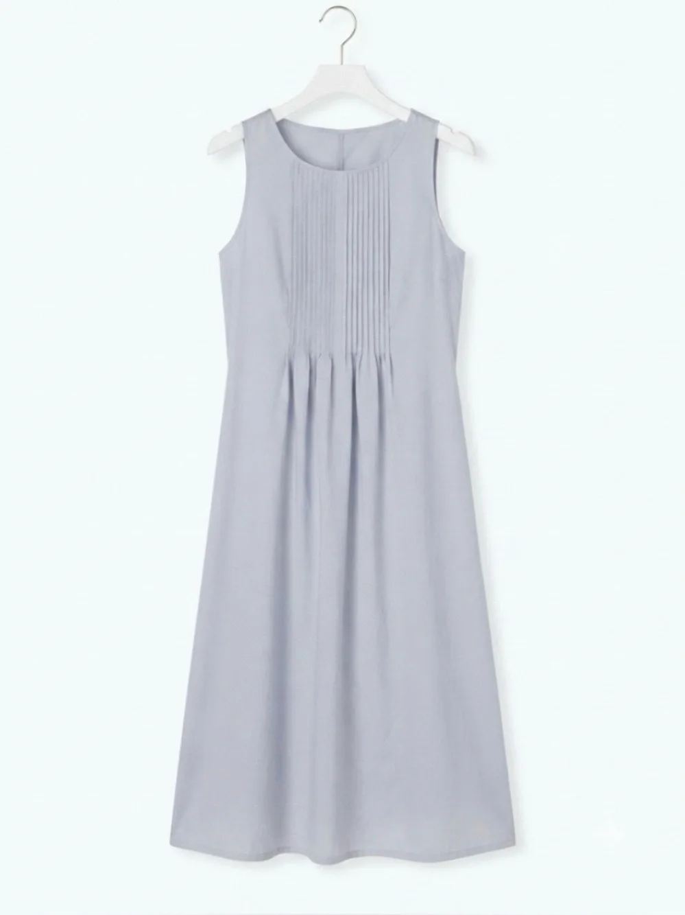 Silver gray sleeveless maxi dress pintuck detailing at the chest flowy M